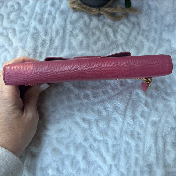 EUC Prada Milano Saffiano Leather Ribbon Bow Envelope Long Snap Button Wallet - Picture 3 of 13